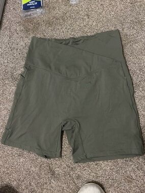 High-Waist Crossed Olive Green Women’s Active Shorts